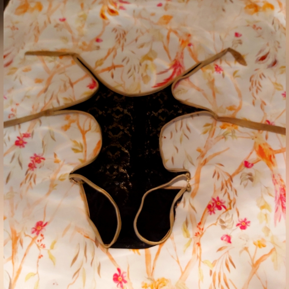 Small Cut-Out Black and Gold Snakeprint VENUS Swimsuit